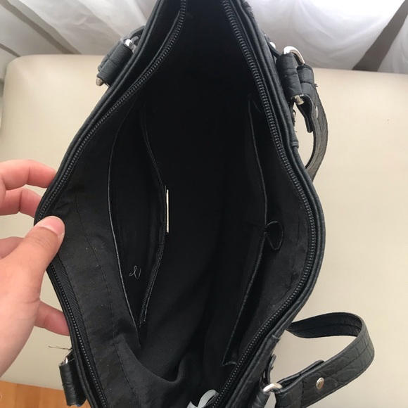 Black Purse - Picture 2 of 2